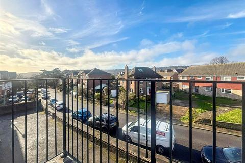 2 bedroom flat for sale, Ratton Road, Eastbourne