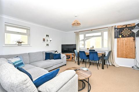 2 bedroom flat for sale, Ratton Road, Eastbourne