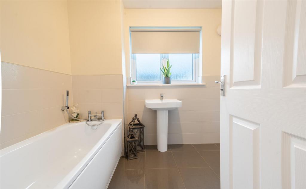Bathroom.jpg