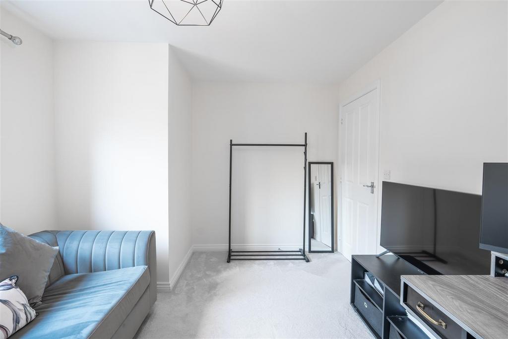 Bedroom.three.jpg