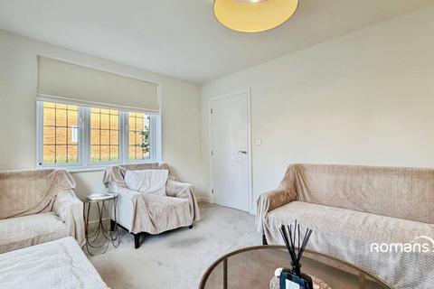 3 bedroom detached house for sale, Albatross Way, Basingstoke, Hampshire