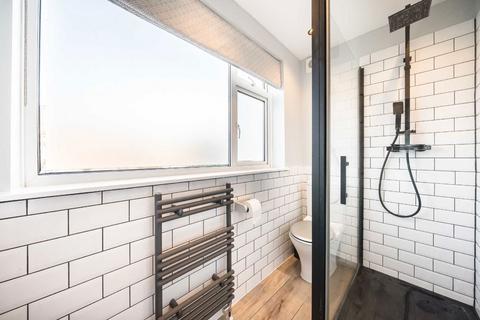 2 bedroom maisonette for sale, Ravensbury Road, London SW18