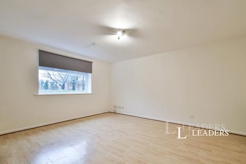 2 bedroom flat to rent, Constance Gardens, Salford, M5