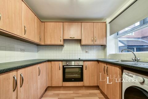 2 bedroom flat to rent, Constance Gardens, Salford, M5