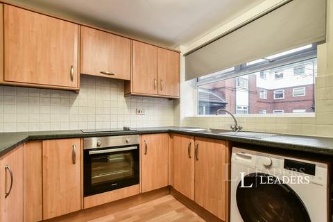 2 bedroom flat to rent, Constance Gardens, Salford, M5