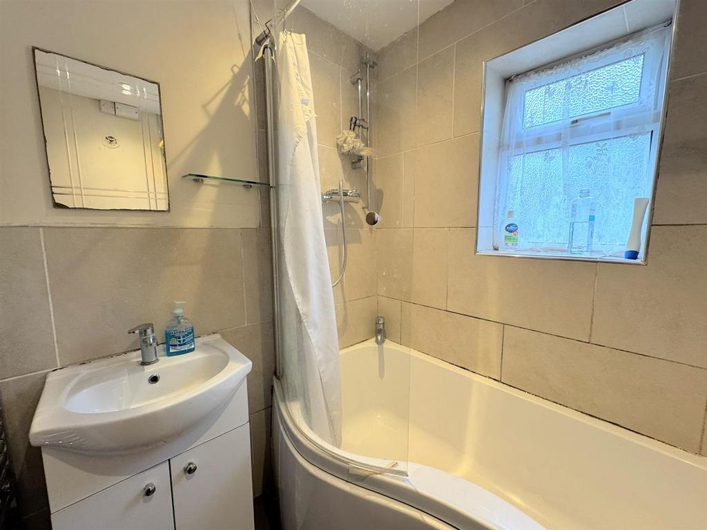 Ground floor bathroom