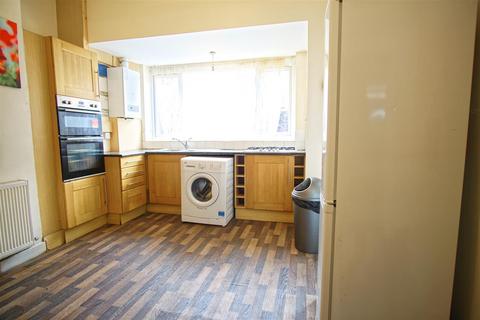 3 bedroom terraced house to rent, 3-Bed Terraced House to Let on Henderson Street, Preston