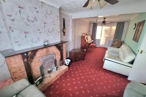 4 bedroom semi-detached house for sale, Harper Way, Rayleigh, Essex, SS6
