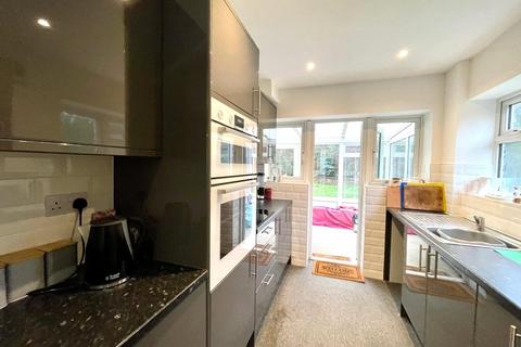 3 bedroom semi-detached house for sale, Harper Way, Rayleigh, Essex, SS6