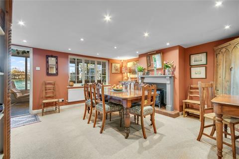 3 bedroom detached house for sale, Butts Green Road, Sandon, Chelmsford, Essex, CM2
