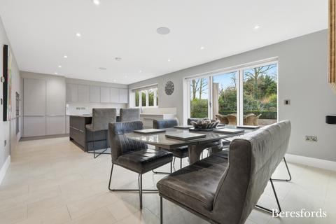 5 bedroom detached house for sale, Hanging Hill Lane, Hutton, CM13