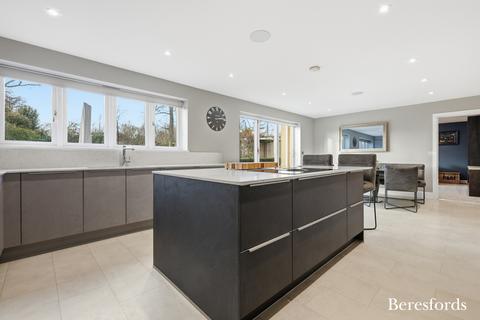 5 bedroom detached house for sale, Hanging Hill Lane, Hutton, CM13