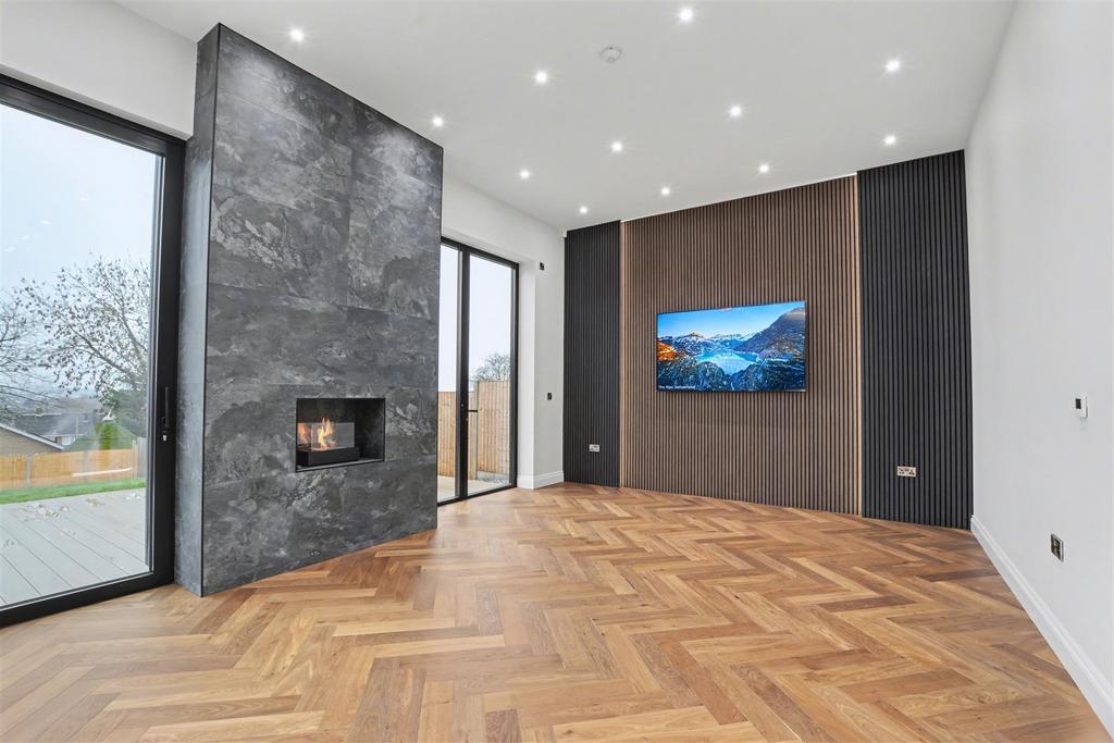 Open Plan Living/Dining Kitchen Area