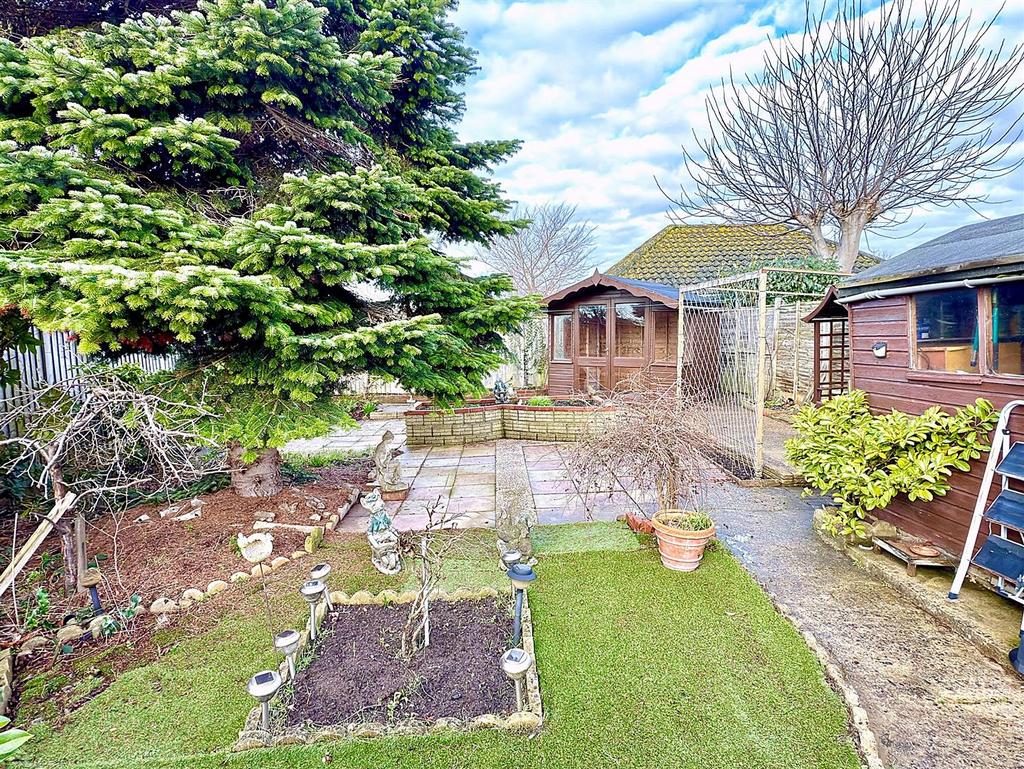 GARDEN BACK.jpg