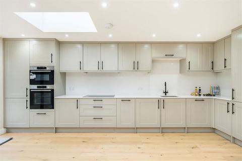 undefined, Alderbury Road, London SW13