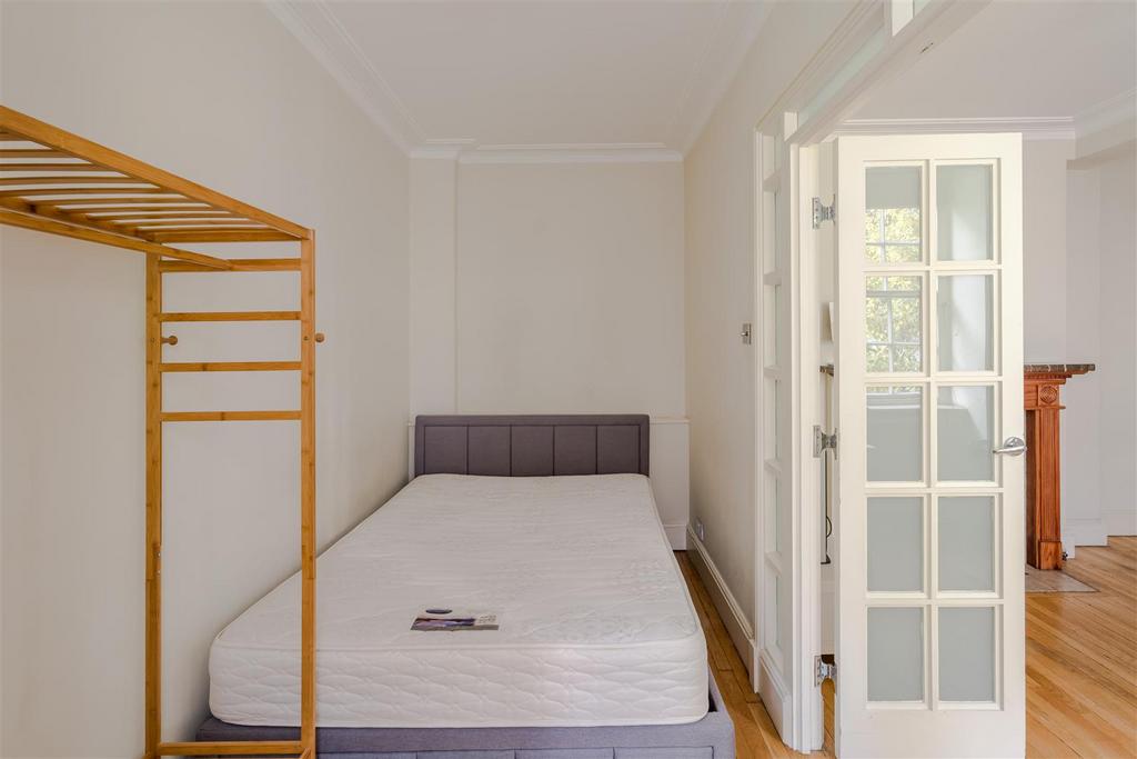 15 Goodwood Court-2.