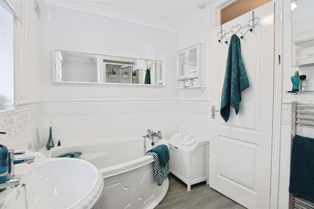 First floor family bathroom