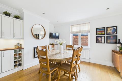3 bedroom detached house for sale, Locks Road, Locks Heath, SO31 6LD
