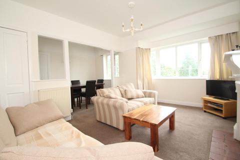 2 bedroom flat to rent, Otley Road, Leeds, West Yorkshire, UK, LS16