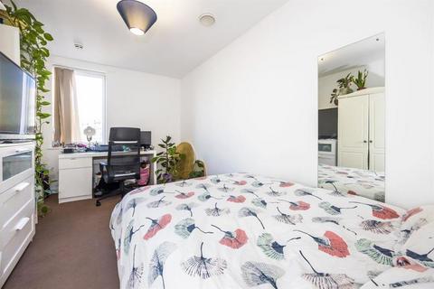 undefined, Queensbury House, Poplar, Equinox Square, E14