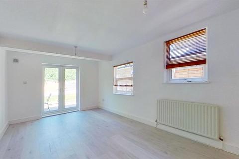 1 bedroom flat to rent, Kingston Road Raynes Park