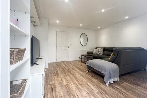 3 bedroom semi-detached house for sale, Christmas Street, Gillingham, ME7