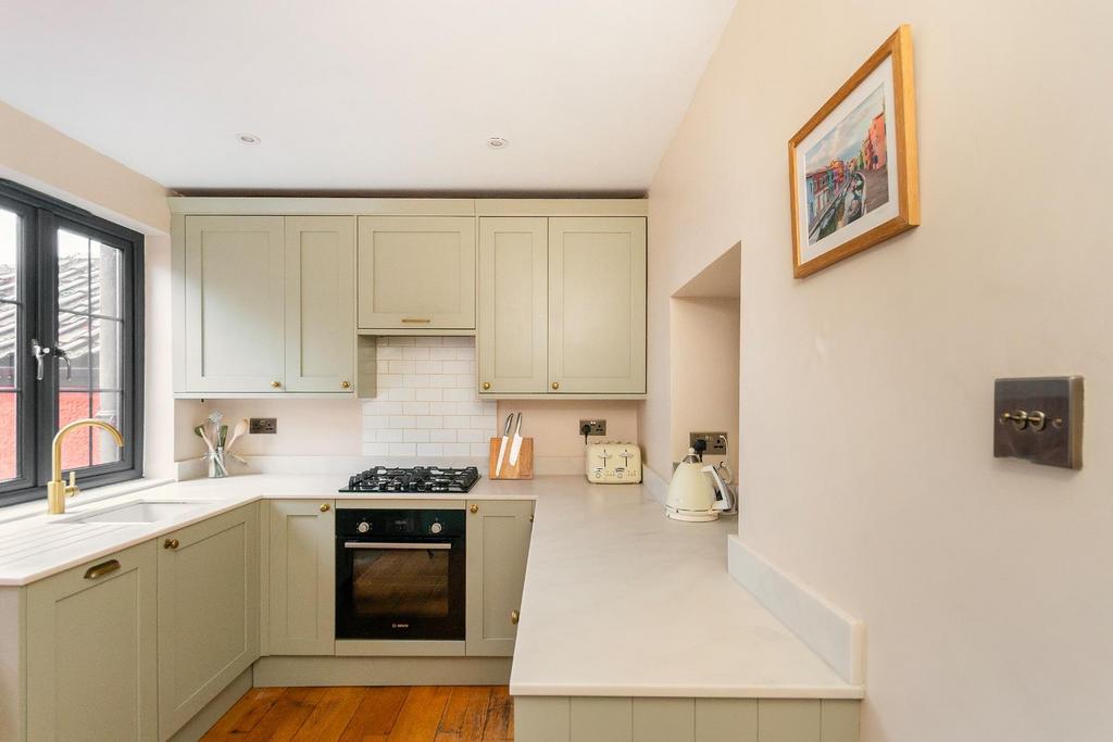 0 O3 PKN - Kitchen C.jpg