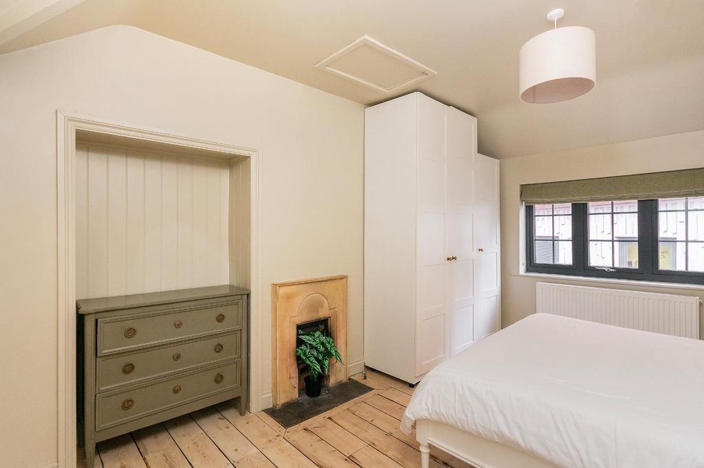 0 O3 PKN - Bedroom C.jpg