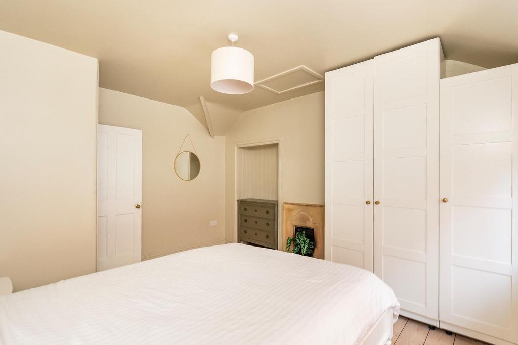 0 O3 PKN - Bedroom A.jpg