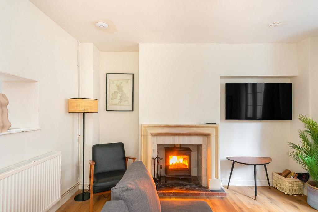 0 O3 PKN - Living Room C.jpg