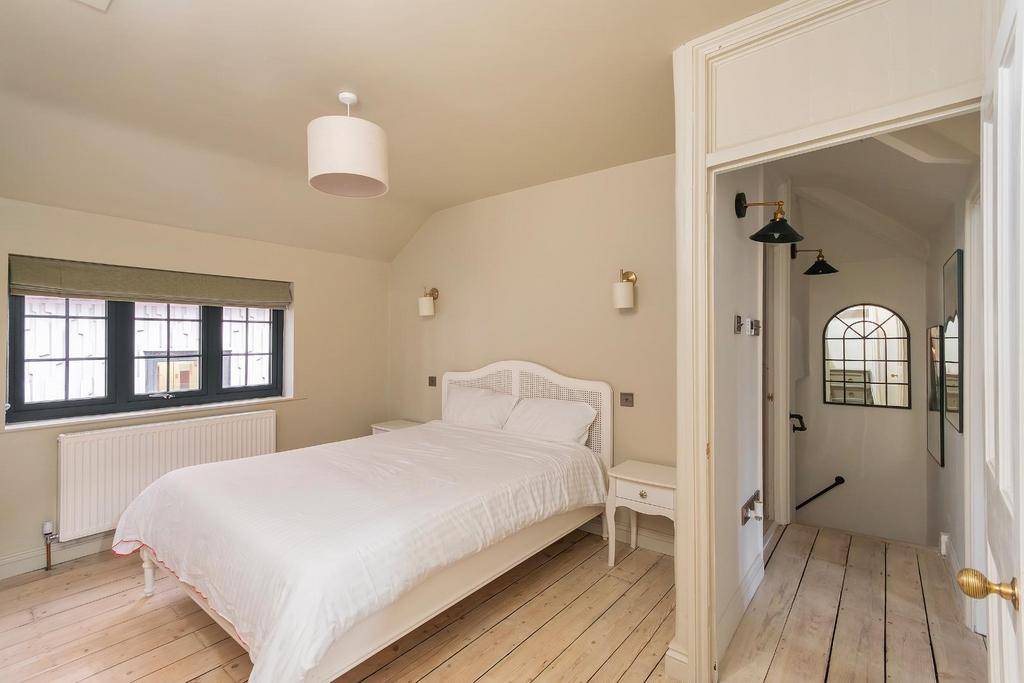 0 O3 PKN - Bedroom B.jpg