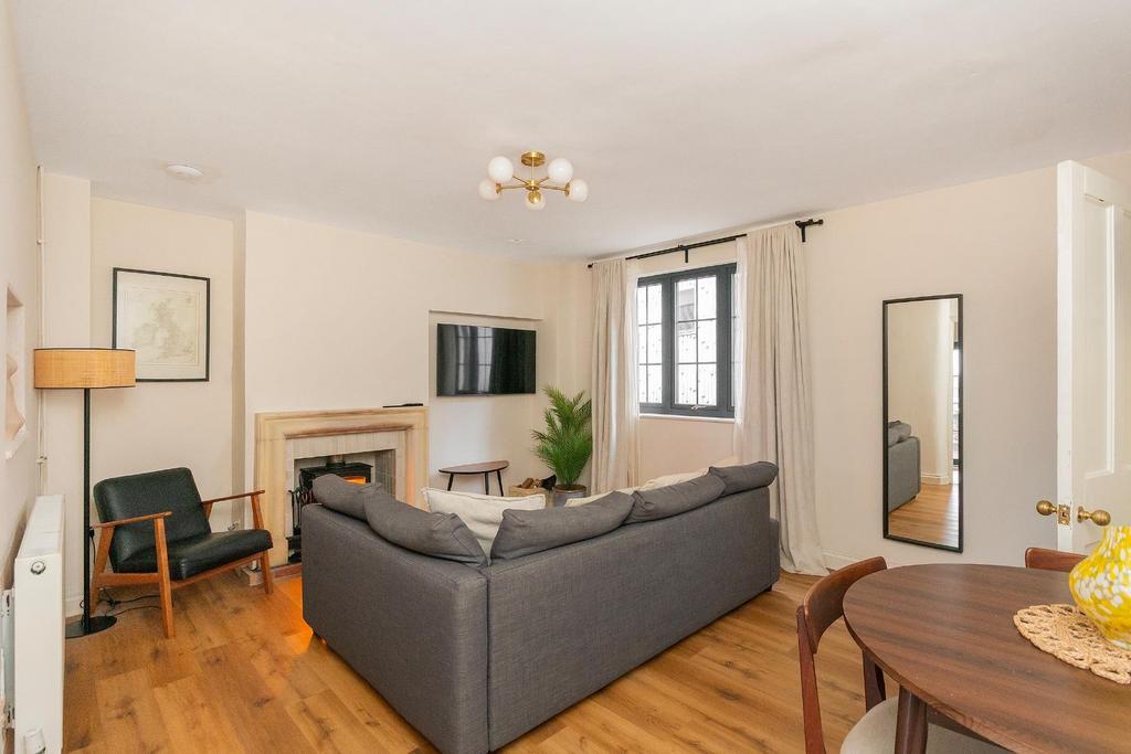 0 O3 PKN - Living Room D.jpg