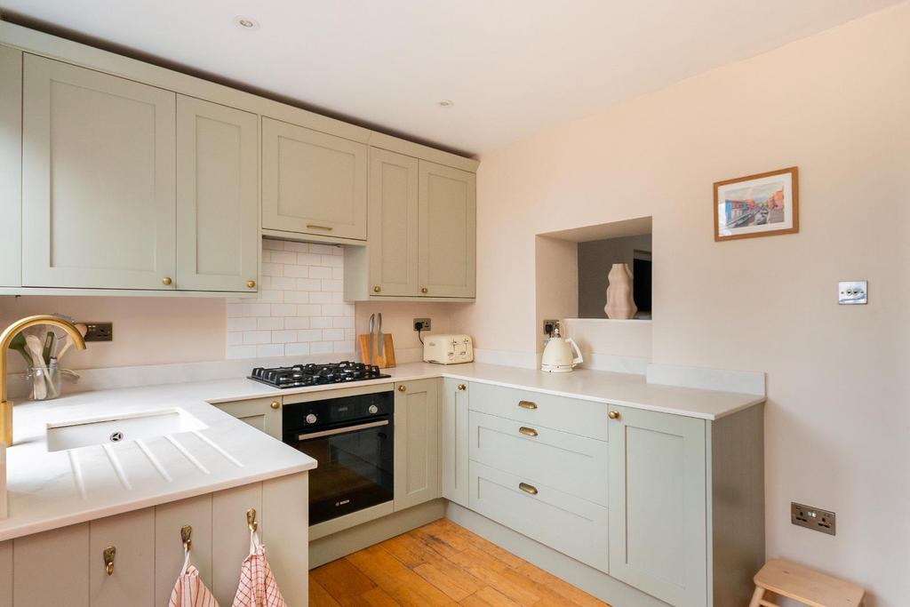 0 O3 PKN - Kitchen B.jpg