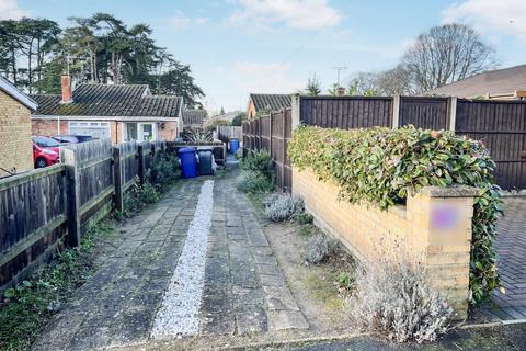 2 bedroom detached bungalow for sale, Pinewood Drive, Brandon IP27