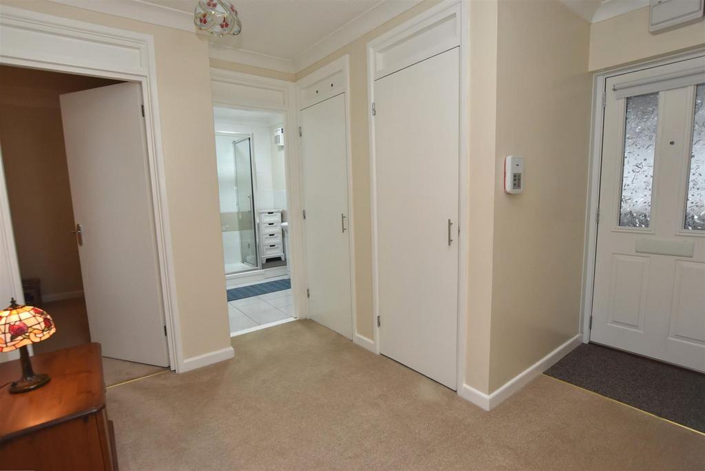 Private Entrance Hall
