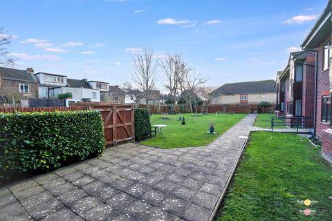 1 bedroom flat for sale, Sunny Bank, London SE25