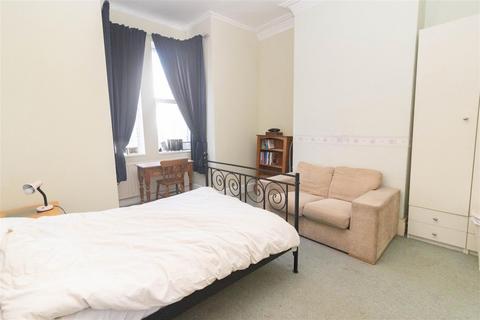 1 bedroom ground floor flat for sale, John Street, Cullercoats, North Shields