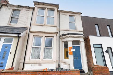 1 bedroom ground floor flat for sale, John Street, Cullercoats, North Shields
