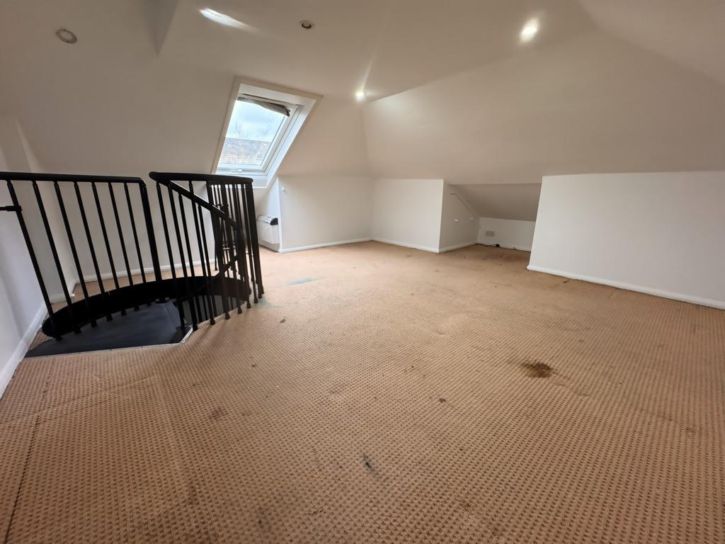 Bedroom 3 (2)
