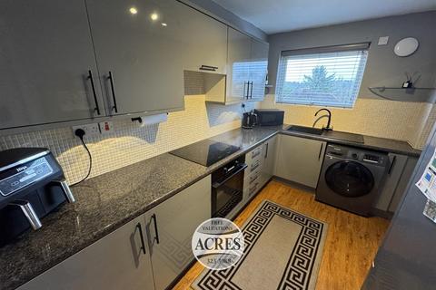 2 bedroom flat for sale, Hermes Court, Clarence Road, Four Oaks