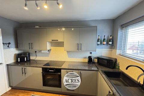2 bedroom flat for sale, Hermes Court, Clarence Road, Four Oaks