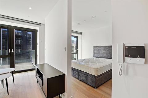 Studio to rent, at Folio London, Flat 17, William Baffin Court, , 30 Shipwright Street E16