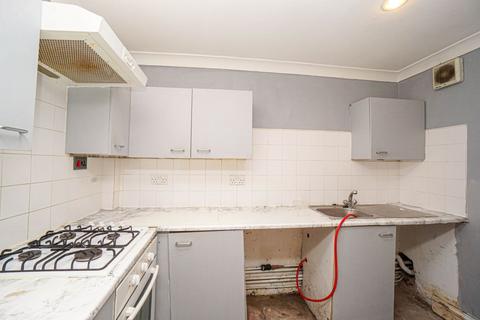 2 bedroom flat for sale, 27b Magdalen Road, St. Leonards-on-Sea, East Sussex, TN37 6EP