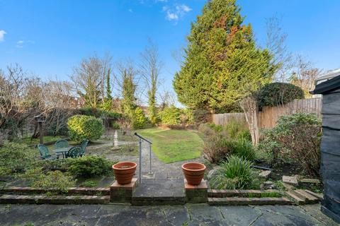 4 bedroom detached house for sale, Hinchley Drive, Esher, KT10