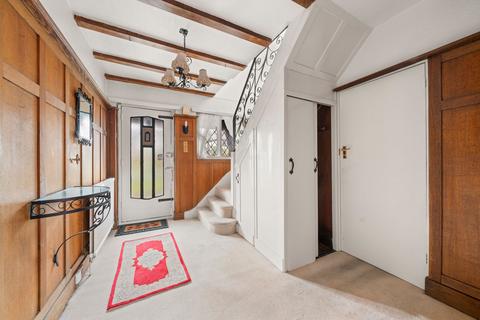 4 bedroom detached house for sale, Hinchley Drive, Esher, KT10