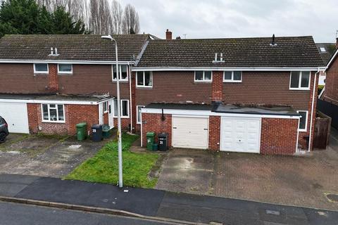 3 bedroom terraced house for sale, Sharnwood Drive, Calcot, Reading, RG31