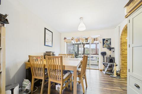 3 bedroom terraced house for sale, Sharnwood Drive, Calcot, Reading, RG31