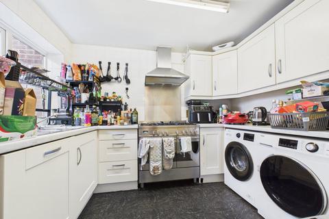 3 bedroom terraced house for sale, Sharnwood Drive, Calcot, Reading, RG31