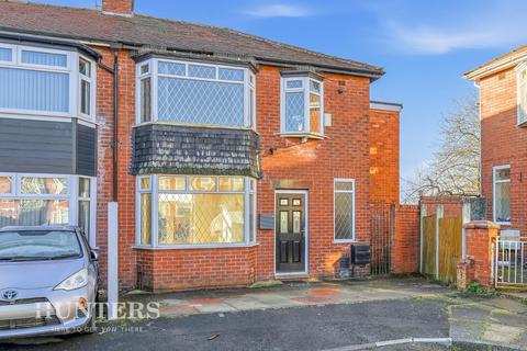 4 bedroom semi-detached house to rent, Werneth Crescent, Oldham, Greater Manchester