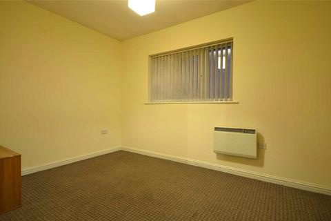 2 bedroom apartment for sale, Silchester Drive, Manchester M40